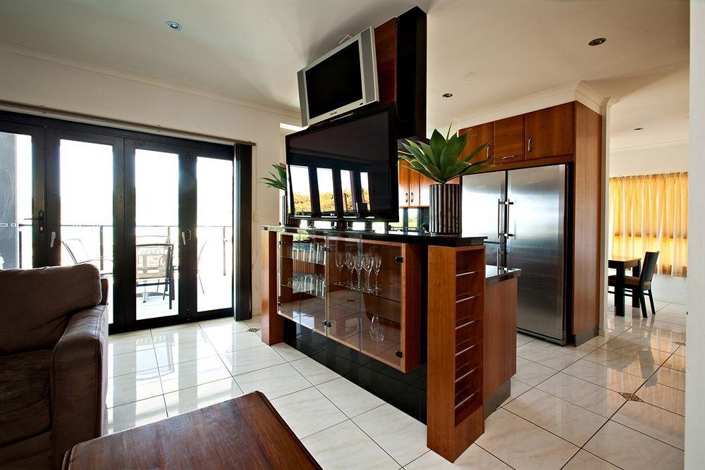 At Waterfront Whitsunday Retreat - Adults Only Aparthotel Airlie Beach Luaran gambar