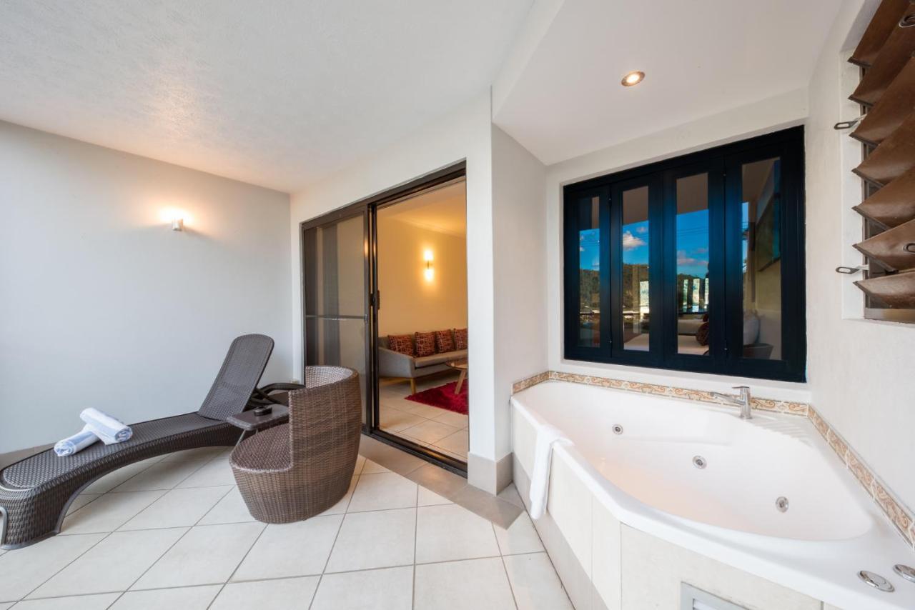 At Waterfront Whitsunday Retreat - Adults Only Aparthotel Airlie Beach Luaran gambar