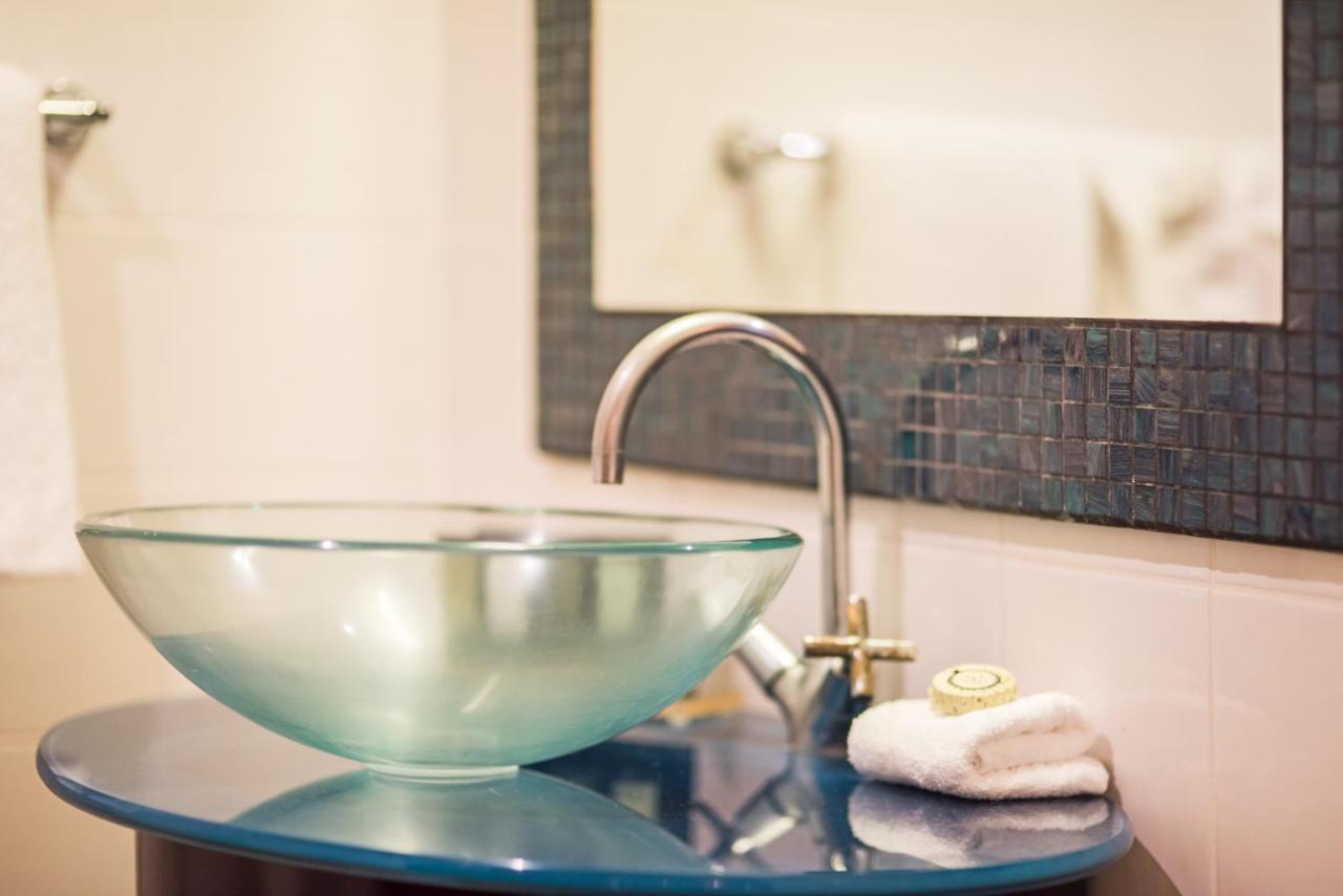 At Waterfront Whitsunday Retreat - Adults Only Aparthotel Airlie Beach Luaran gambar