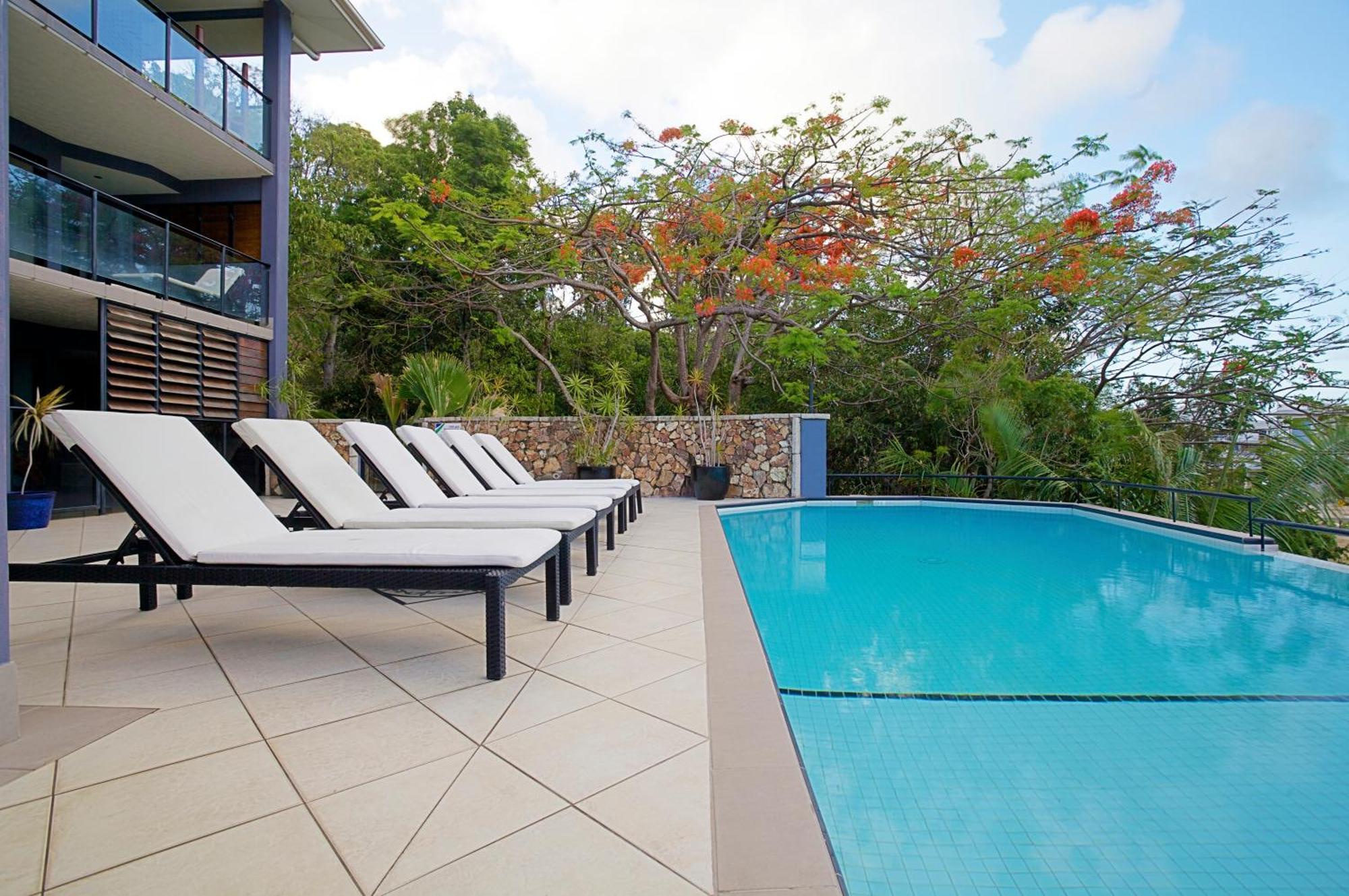At Waterfront Whitsunday Retreat - Adults Only Aparthotel Airlie Beach Luaran gambar