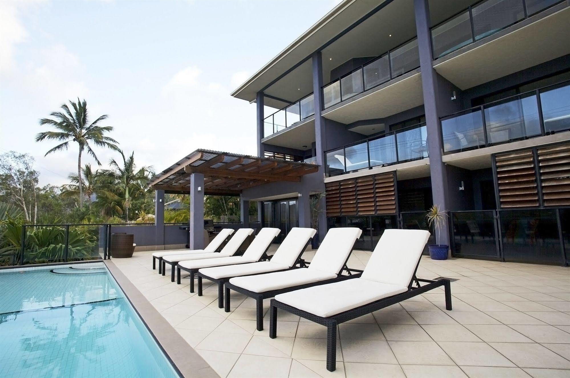 At Waterfront Whitsunday Retreat - Adults Only Aparthotel Airlie Beach Luaran gambar